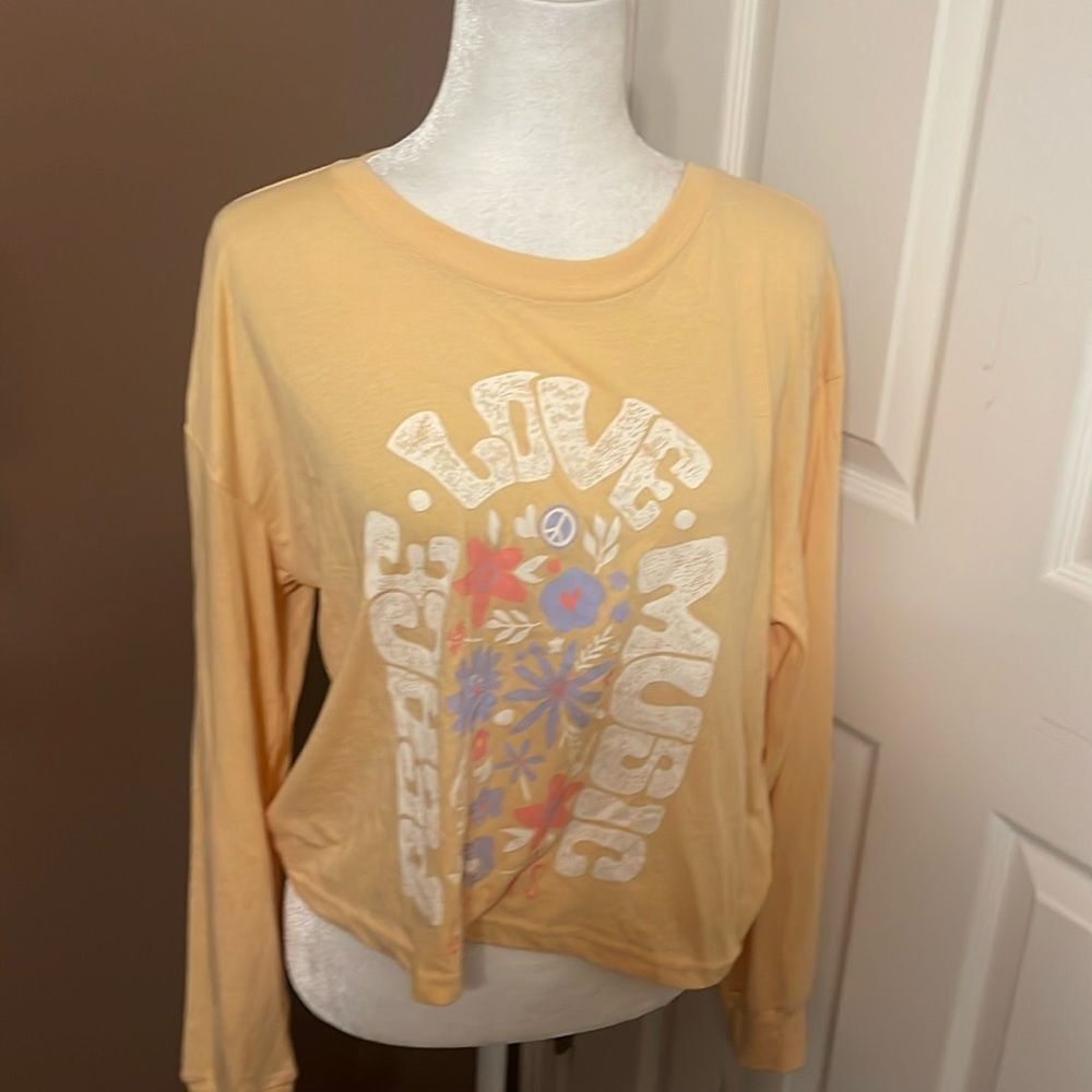 Weekend Soul Long Sleeve Top, shorts headband butter yellow M.